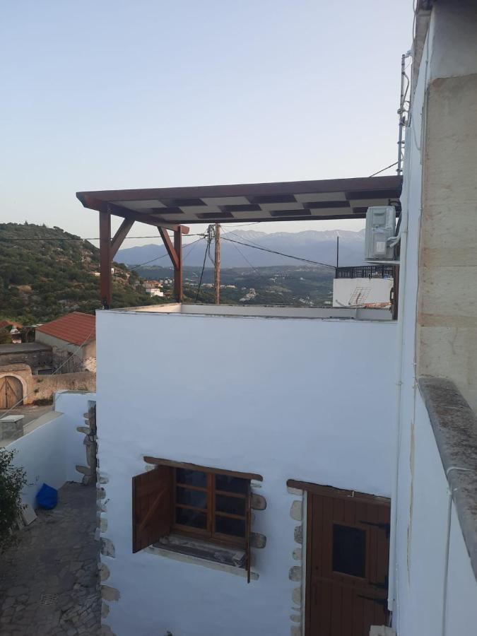 Old Plaka Villa Bagian luar foto